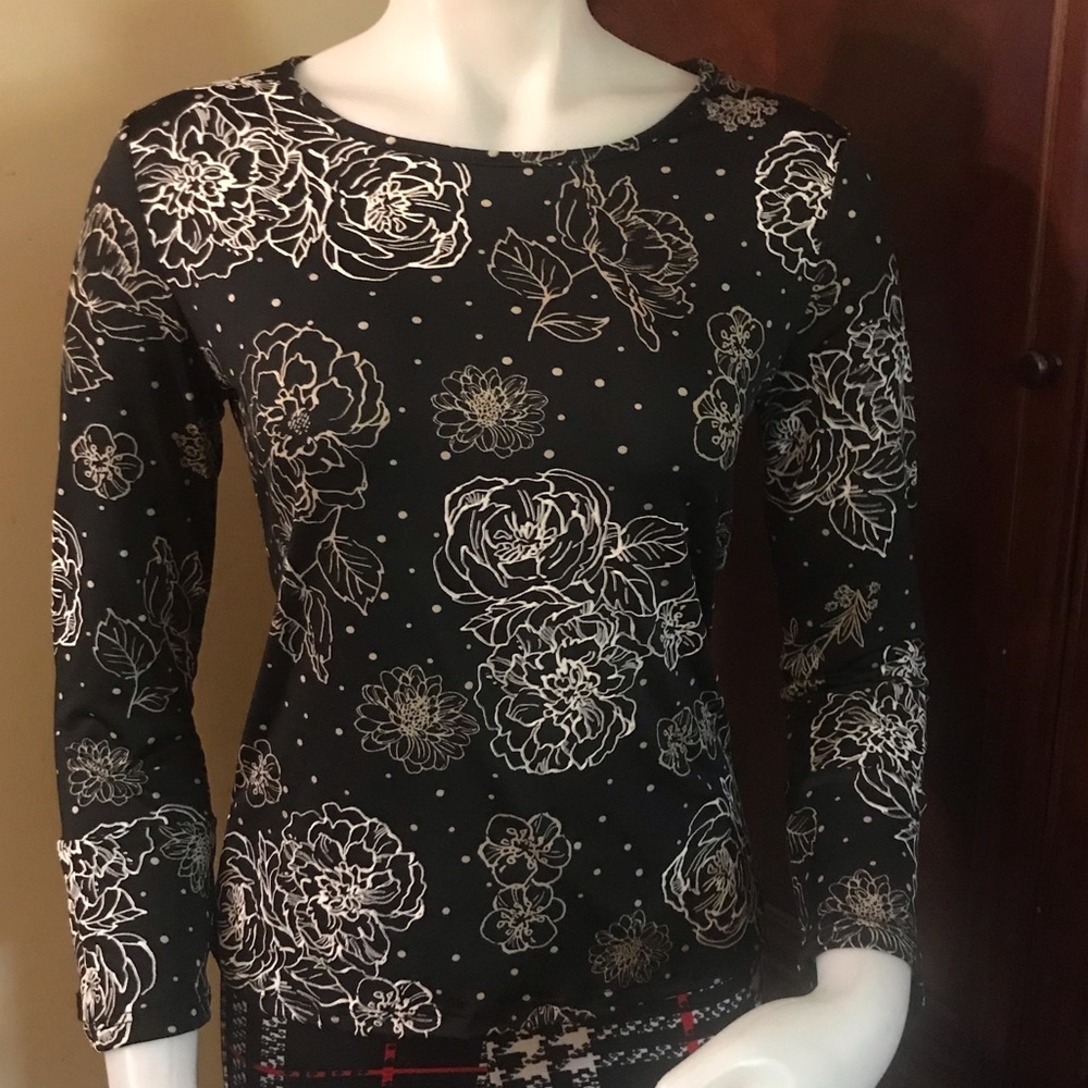 🆕 San Remo USA Blk/Wht Floral Long Sleeves Top-M